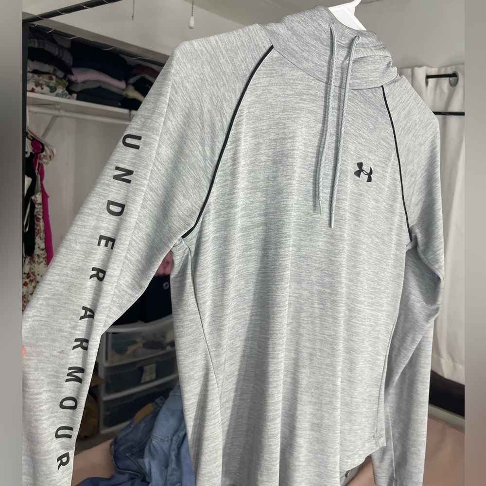 women thin sweater